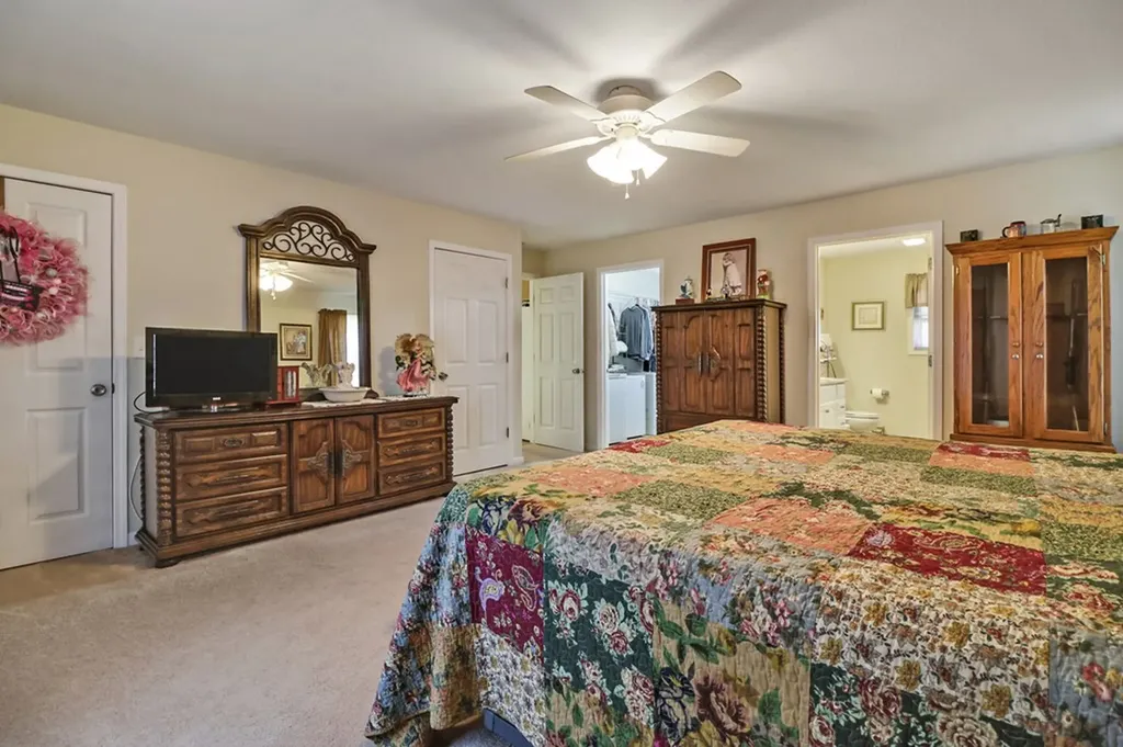 1801 W Old Highway 70 Crossville TN 38572