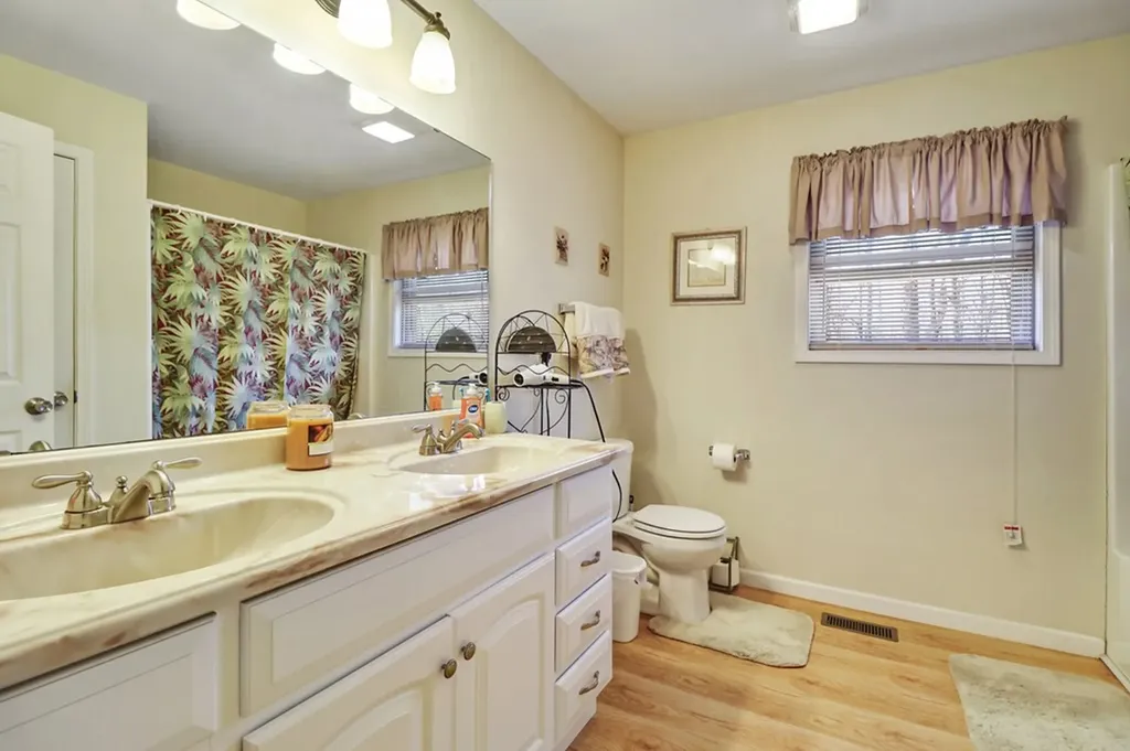 1801 W Old Highway 70 Crossville TN 38572