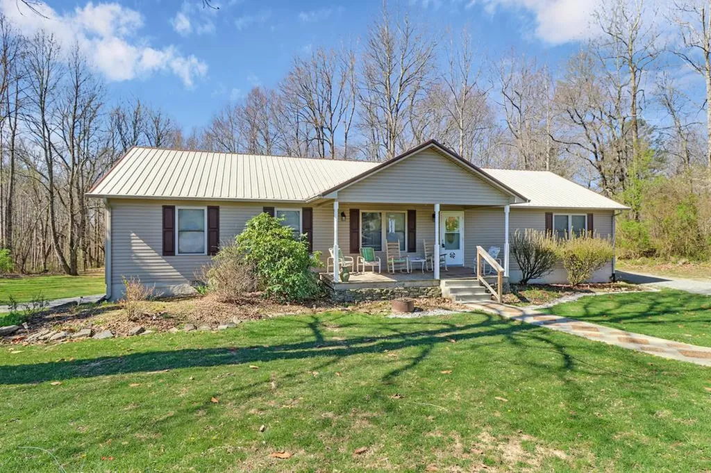 1801 W Old Highway 70 Crossville TN 38572