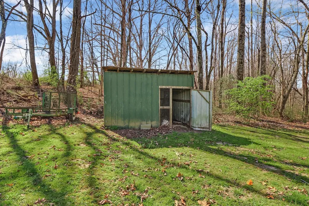 1801 W Old Highway 70 Crossville TN 38572