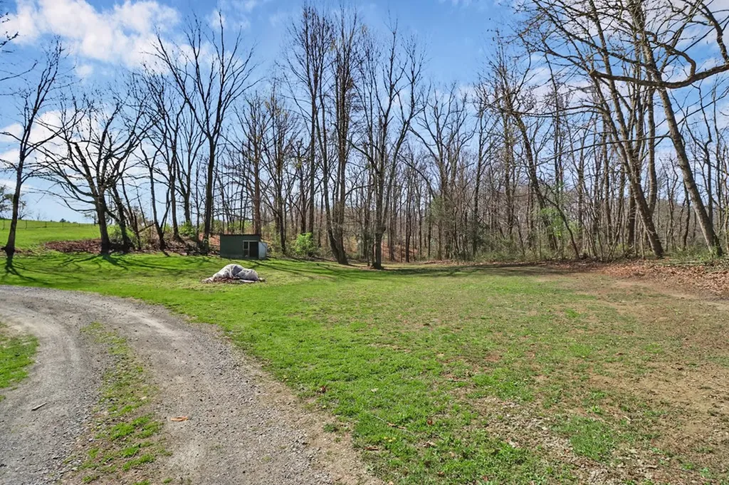 1801 W Old Highway 70 Crossville TN 38572