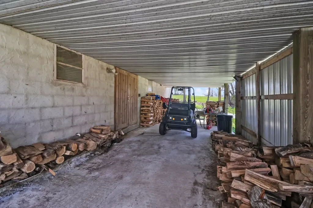 1801 W Old Highway 70 Crossville TN 38572