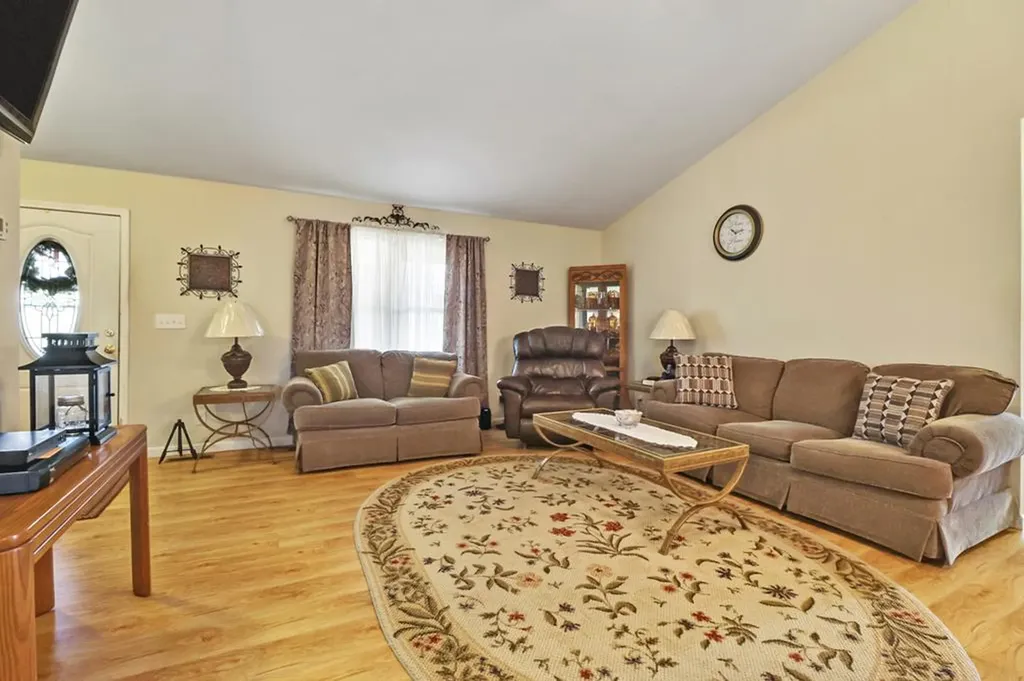 1801 W Old Highway 70 Crossville TN 38572