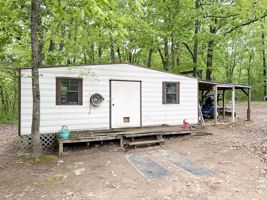 751 Ozone Access Road Rockwood TN 37854