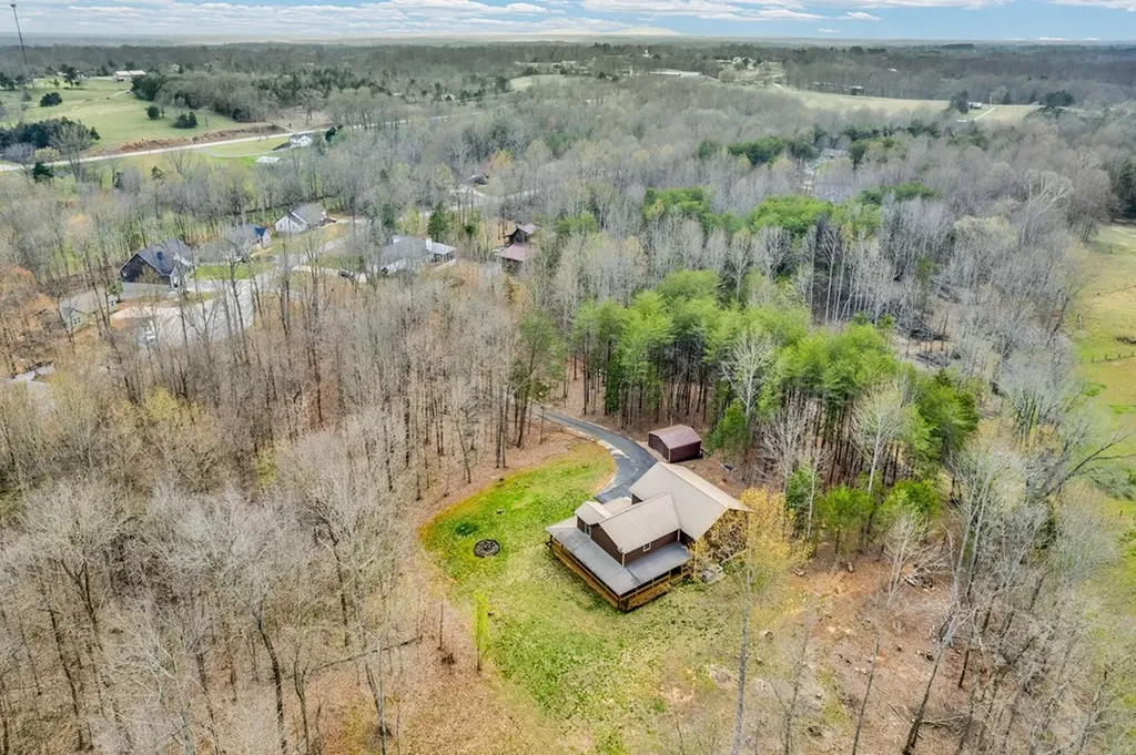 465 Hickory Lane Sparta TN 38583