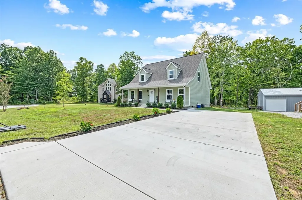 374 Shiloh Lane Smithville TN 37166
