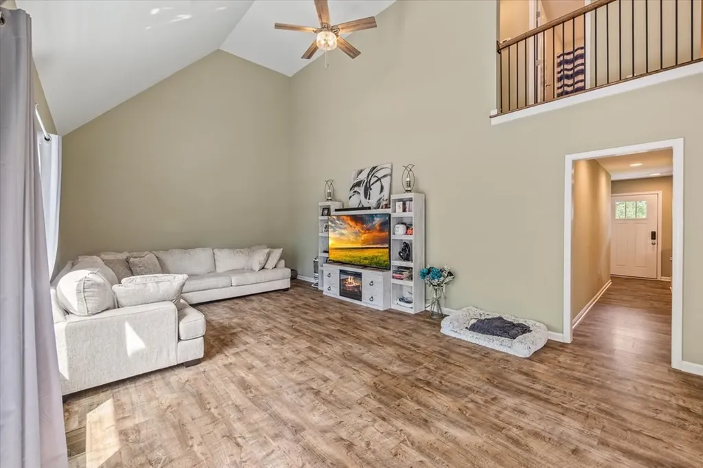 374 Shiloh Lane Smithville TN 37166