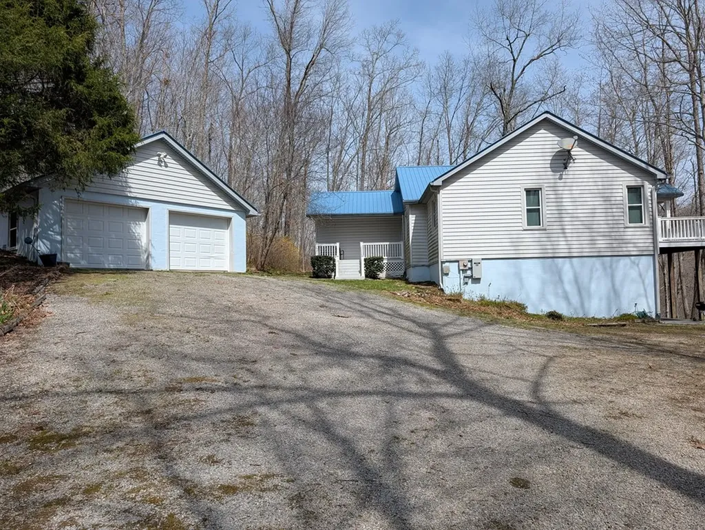 446 E Cove Road Monterey TN 38574