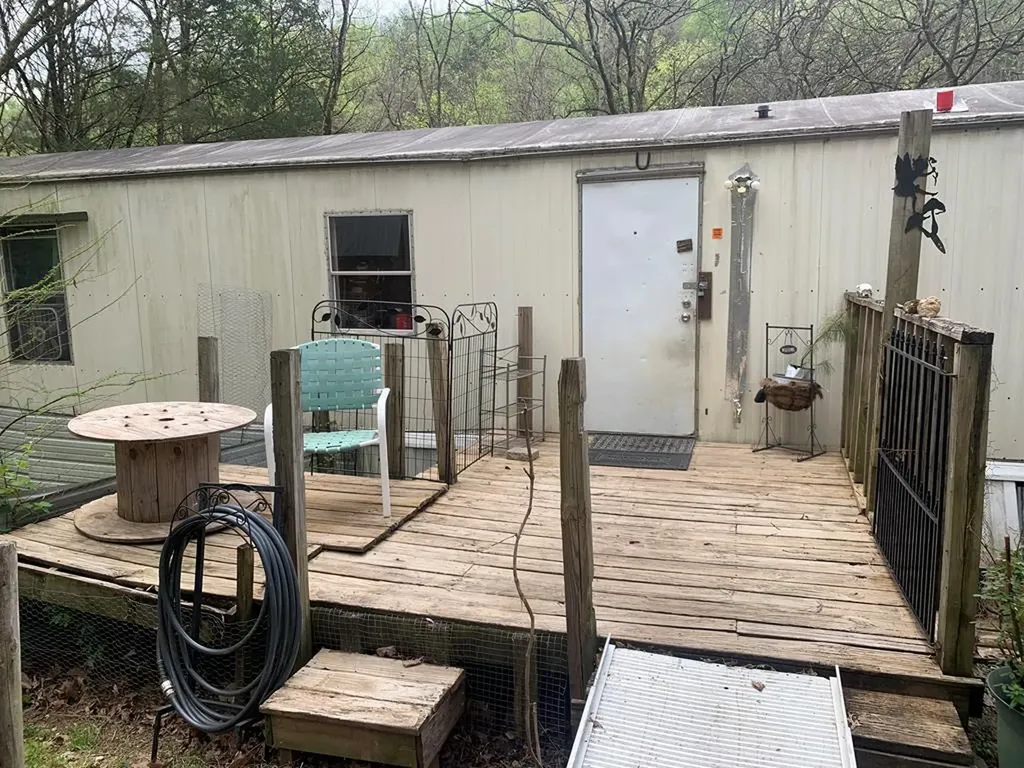 334 Richardson Hollow Lane Gainesboro TN 38562