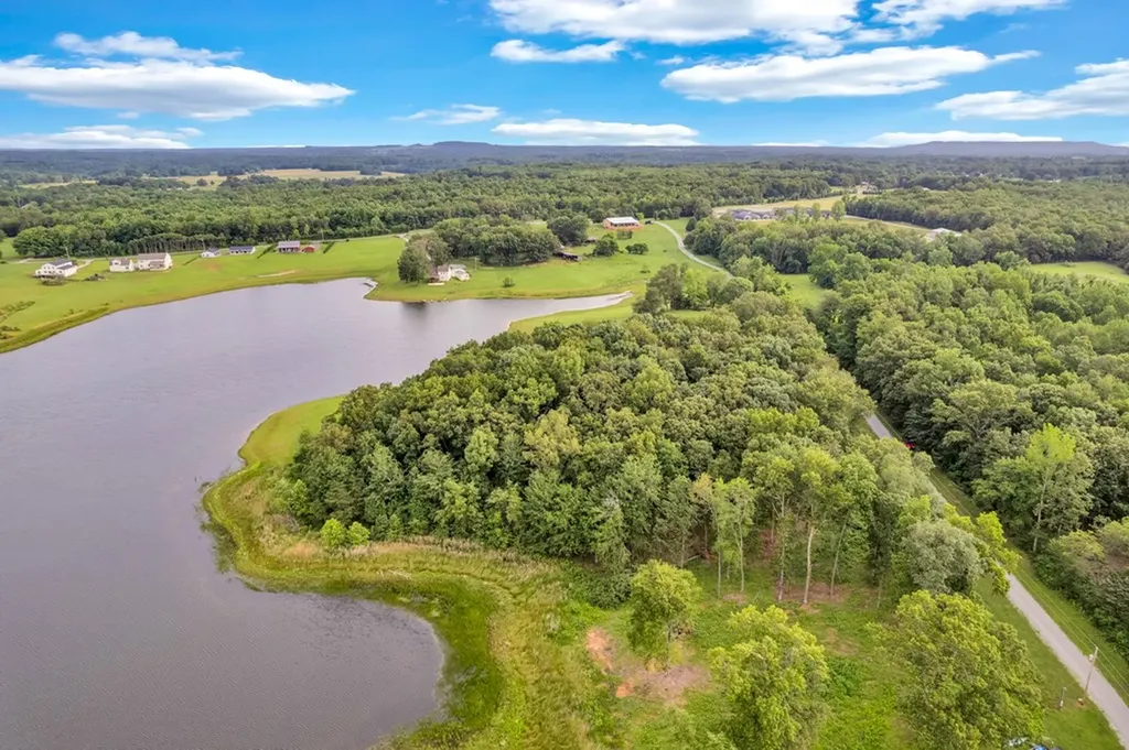 Lot 11 Starlight Road Mcminnville TN 37110
