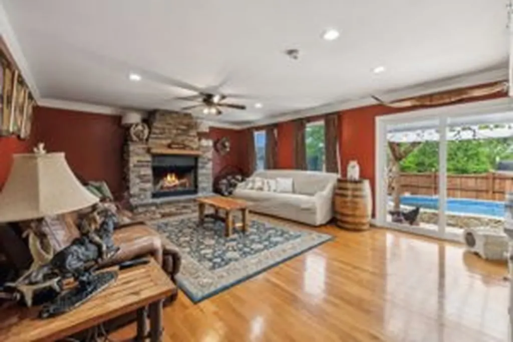 595 Pack Circle Smithville TN 37166