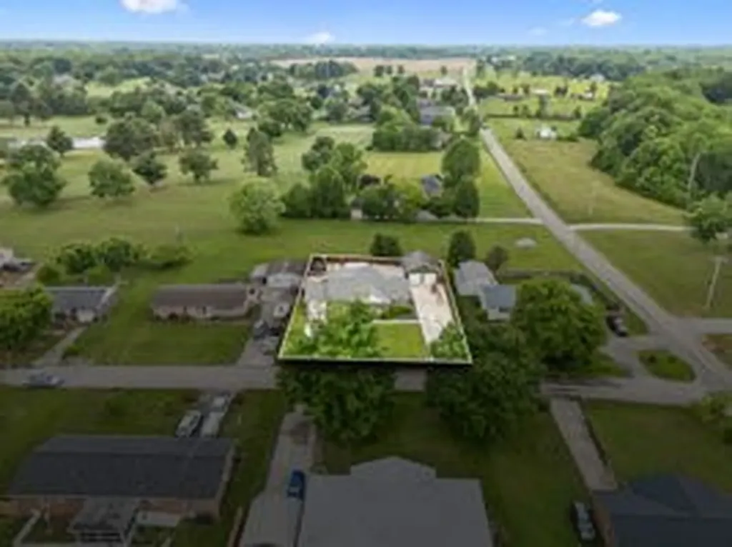 595 Pack Circle Smithville TN 37166