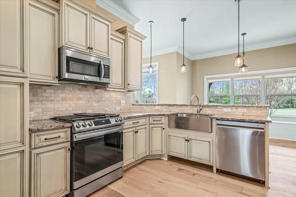 240 Forest Hill Drive Crossville TN 38558