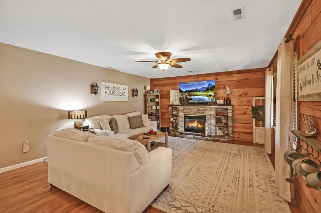 108 Grace Lane Crossville TN 38555