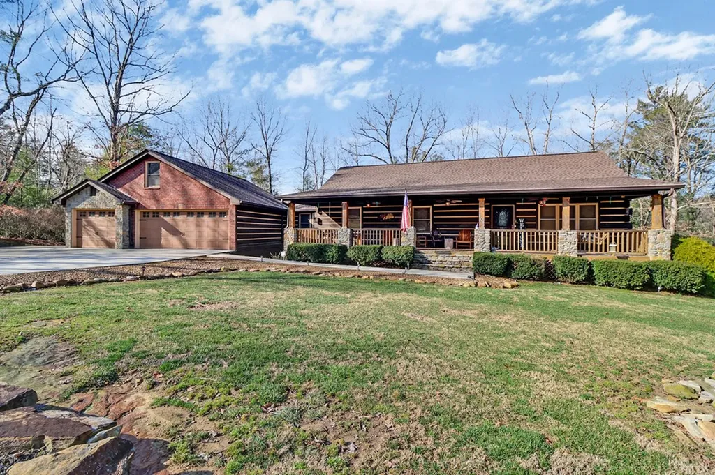 108 Grace Lane Crossville TN 38555