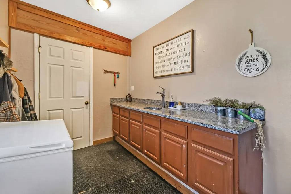 108 Grace Lane Crossville TN 38555