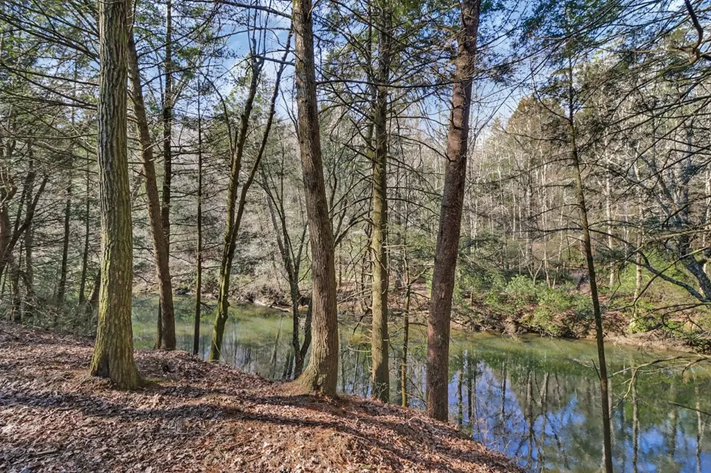 108 Grace Lane Crossville TN 38555