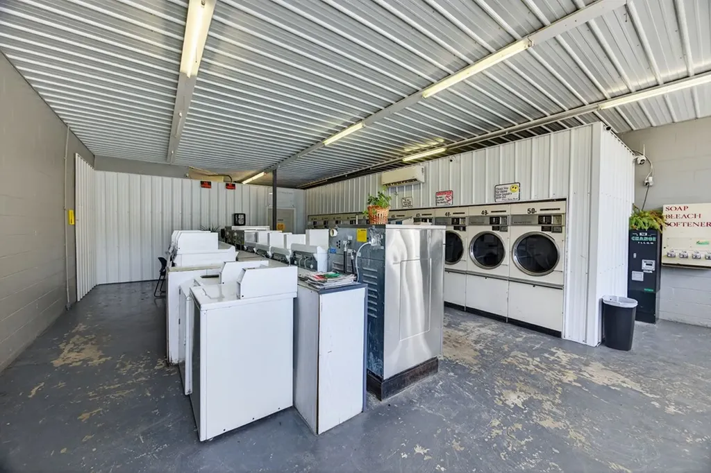 701 N Murray Street Gainesboro TN 38562
