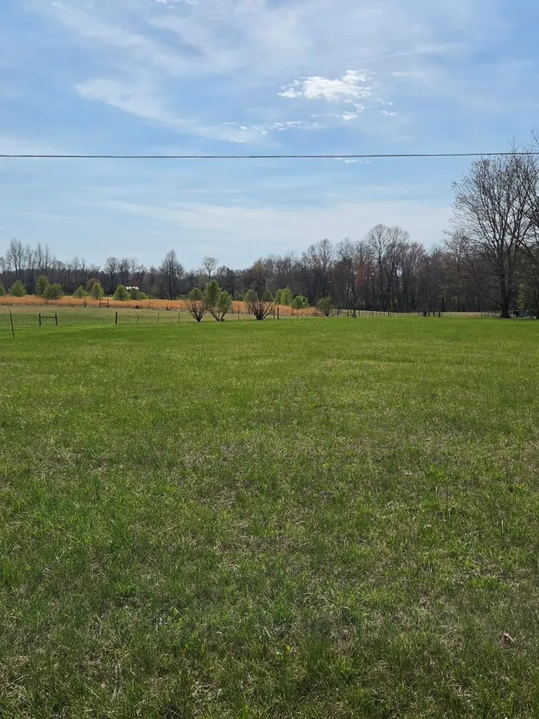 195 NW Ray Cemetery Road Sparta TN 38583