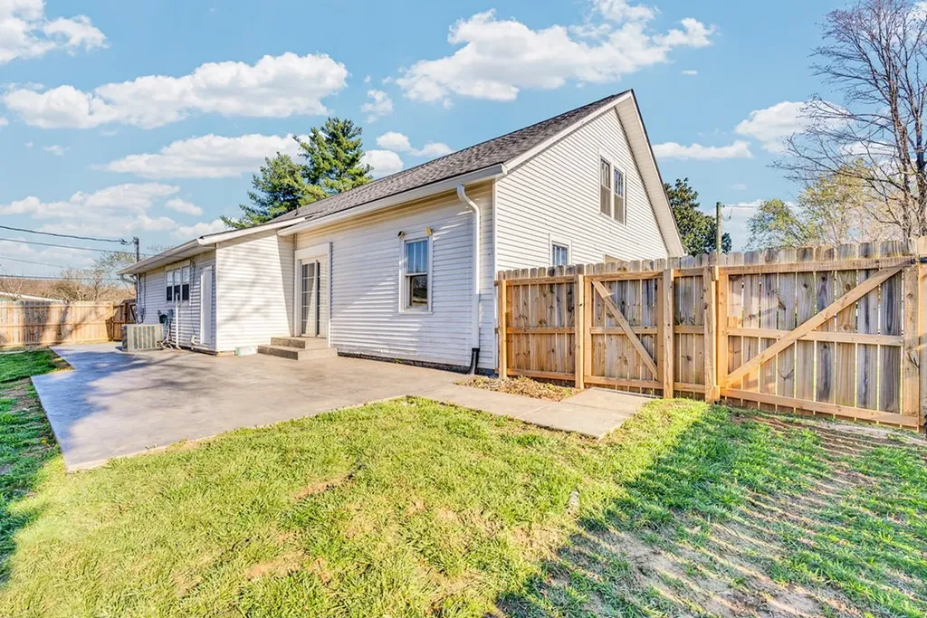 188 2nd Avenue N Cookeville TN 38506