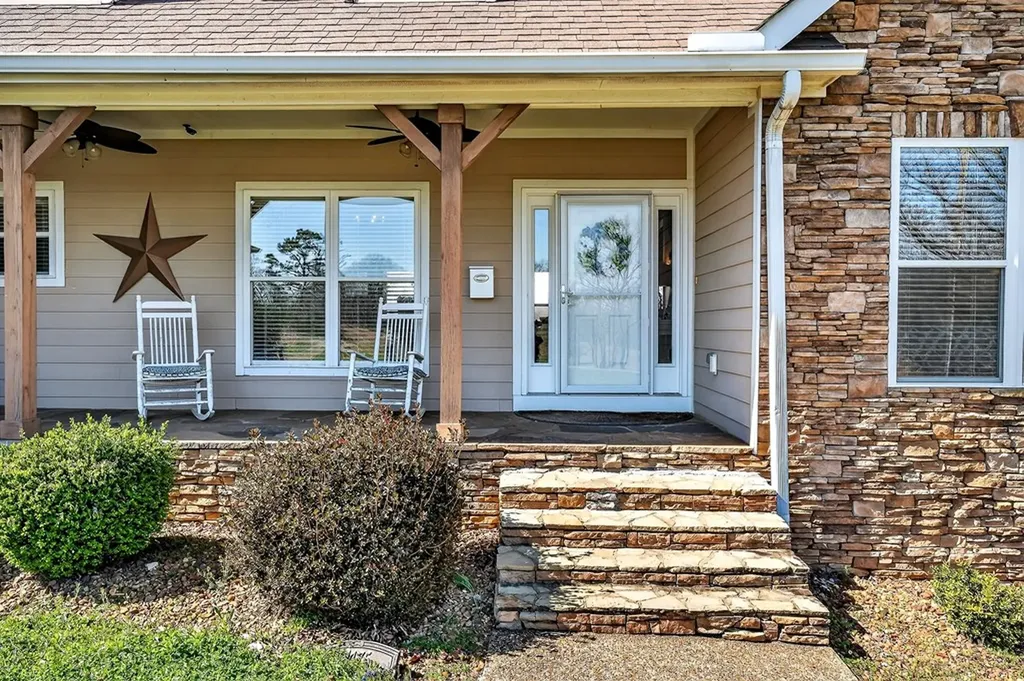 1175 W Hutchins Bend Sparta TN 38583