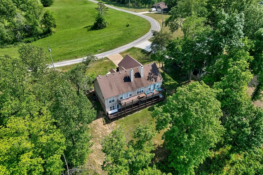 1175 W Hutchins Bend Sparta TN 38583