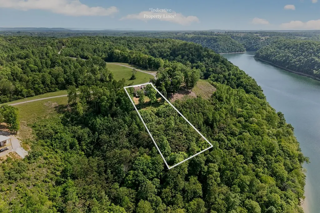 1175 W Hutchins Bend Sparta TN 38583