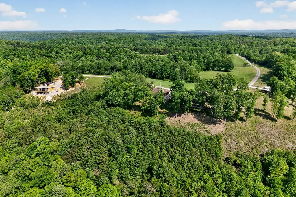 1175 W Hutchins Bend Sparta TN 38583