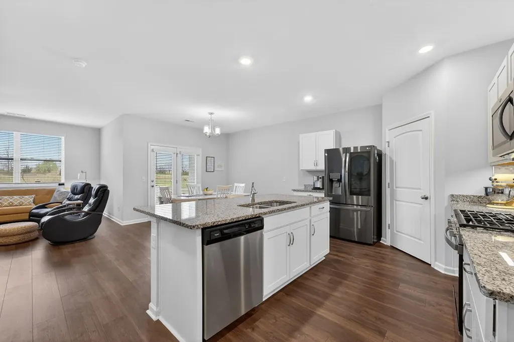 7129 Sunny Parks Drive White House TN 37188