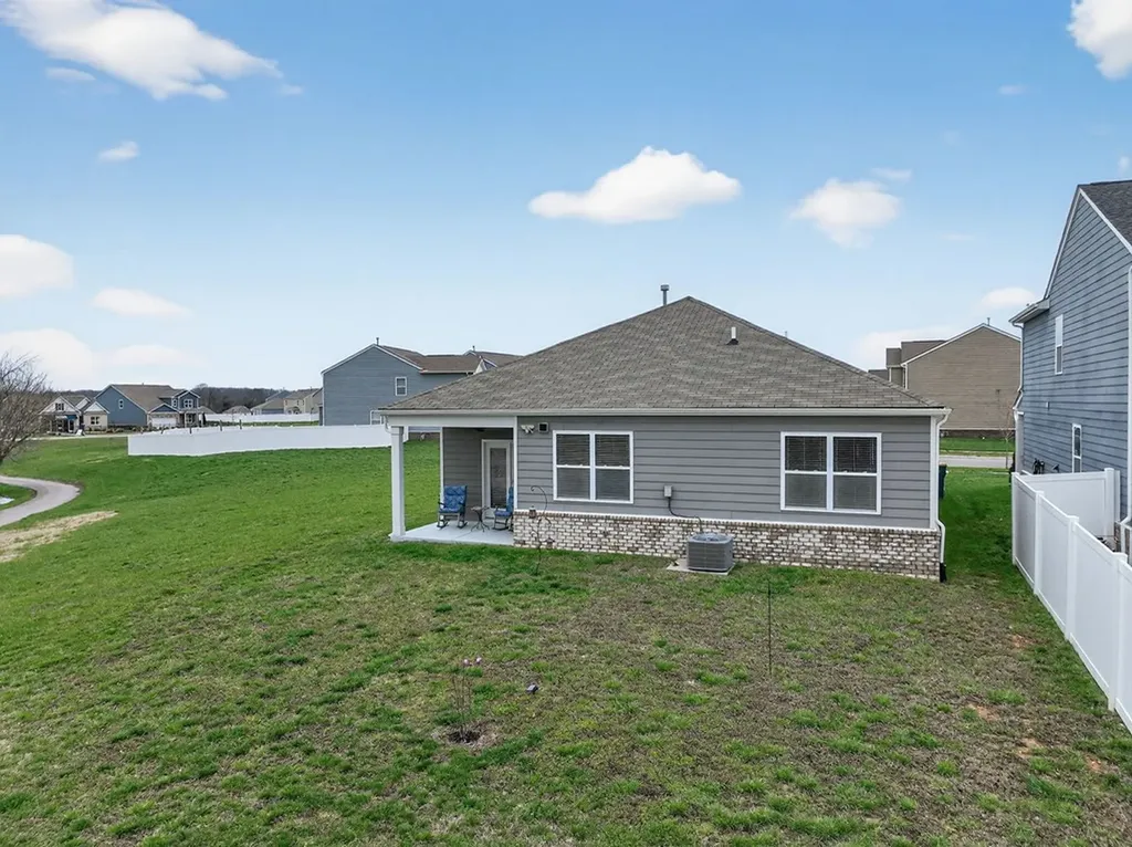 7129 Sunny Parks Drive White House TN 37188