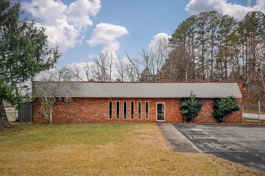 1410 Bradford Hicks Drive Livingston TN 38570