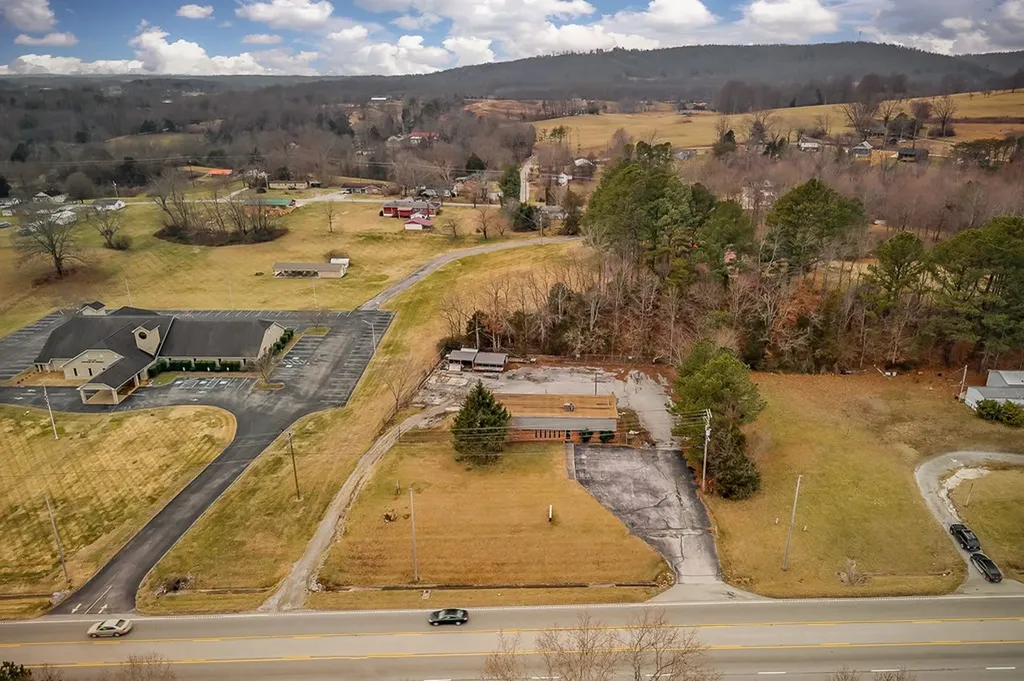 1410 Bradford Hicks Drive Livingston TN 38570