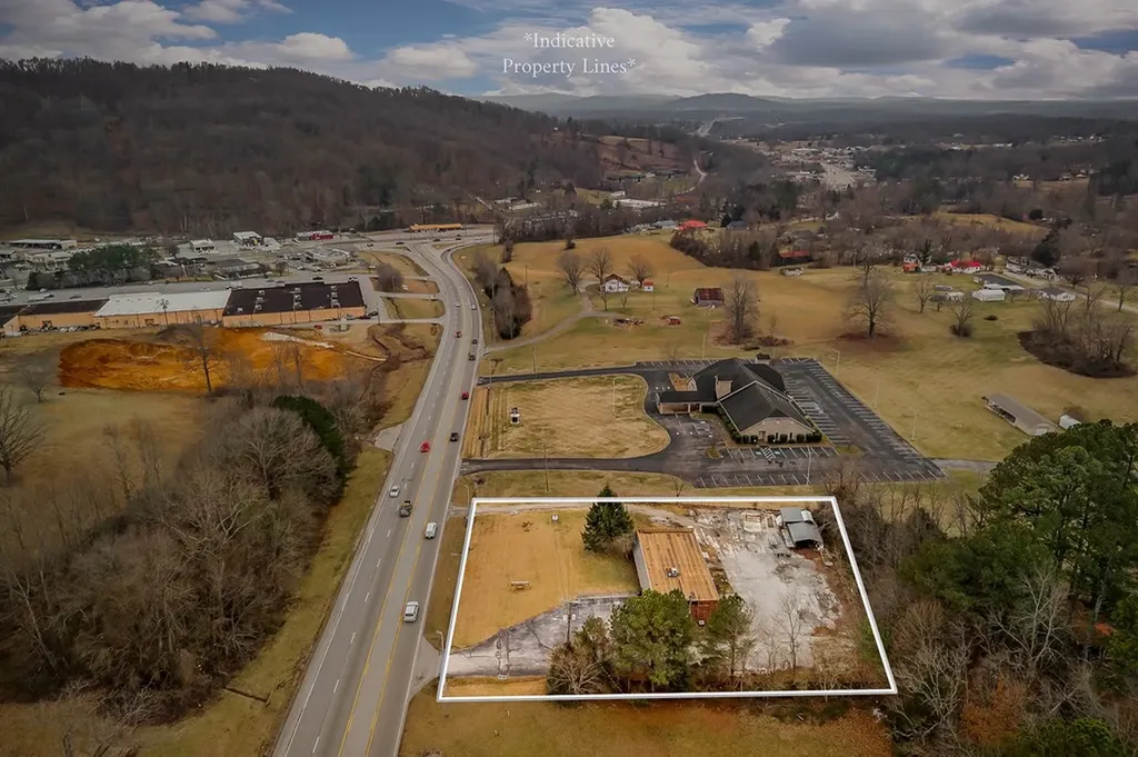 1410 Bradford Hicks Drive Livingston TN 38570