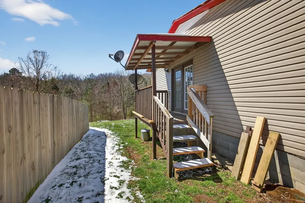 220 Pierce Lane Monterey TN 38574
