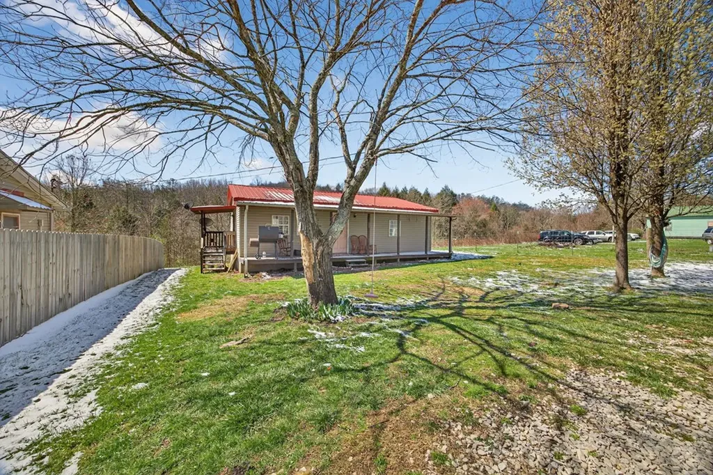 220 Pierce Lane Monterey TN 38574