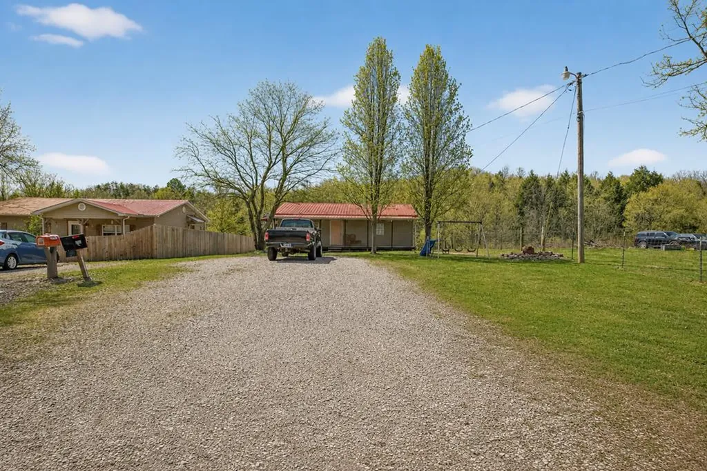 220 Pierce Lane Monterey TN 38574