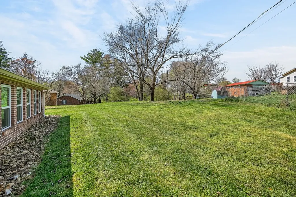 1423 Shadow Lane Cookeville TN 38501