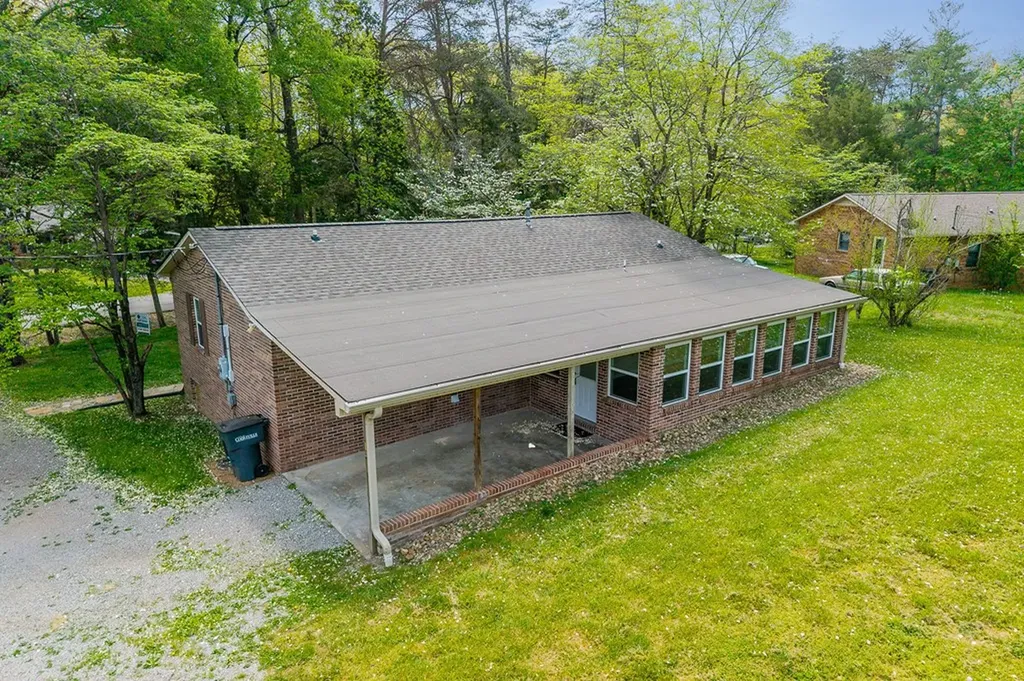 1423 Shadow Lane Cookeville TN 38501