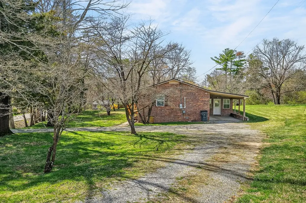1423 Shadow Lane Cookeville TN 38501