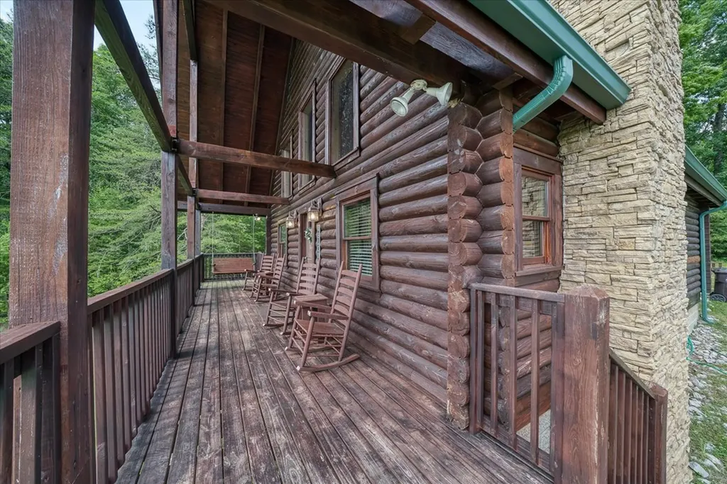 101 Meadow View Lane Spencer TN 38585