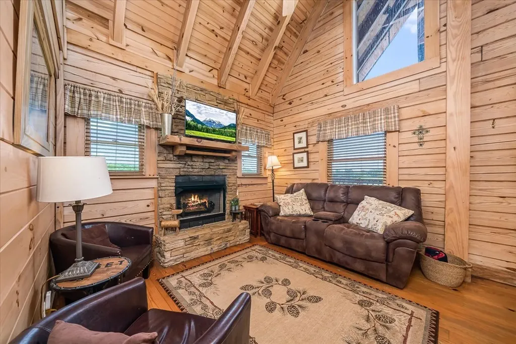 101 Meadow View Lane Spencer TN 38585