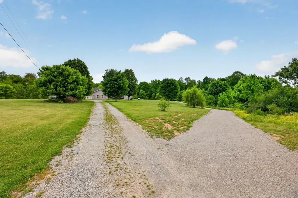2047 Todd Road Clarkrange TN 38553