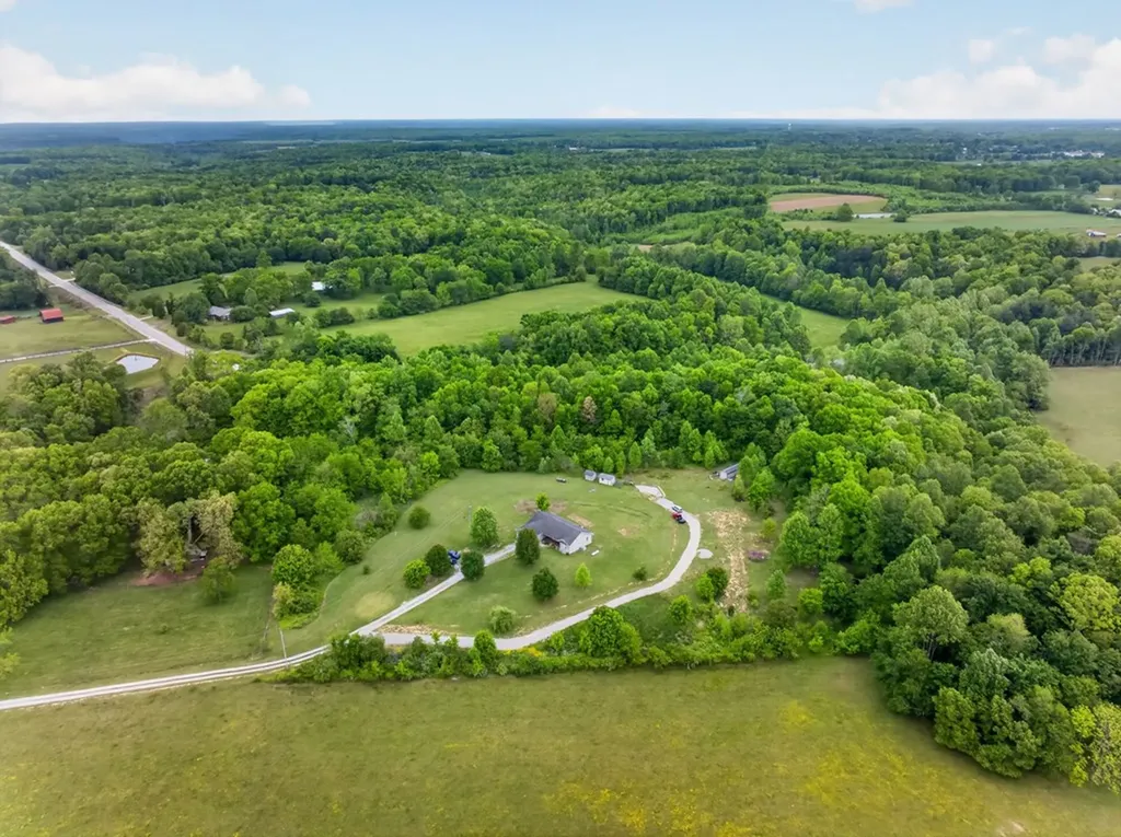 2047 Todd Road Clarkrange TN 38553