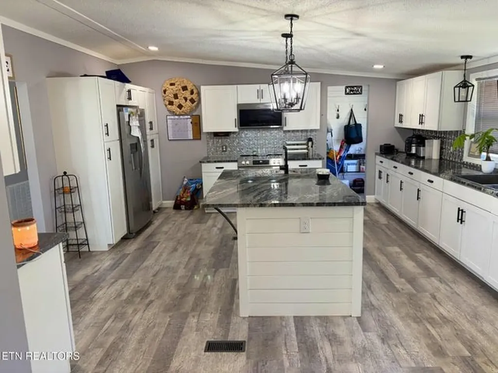 1382 Blackburn Fork Road Cookeville TN 38501