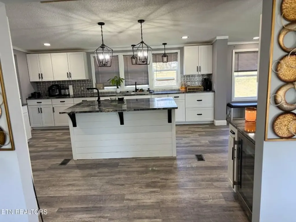1382 Blackburn Fork Road Cookeville TN 38501
