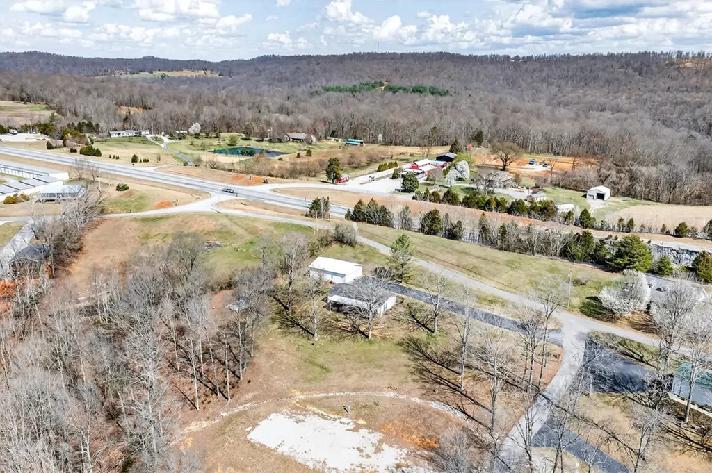 1541 Hassler Loop Byrdstown TN 38549