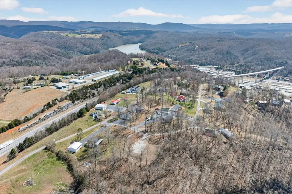 1541 Hassler Loop Byrdstown TN 38549
