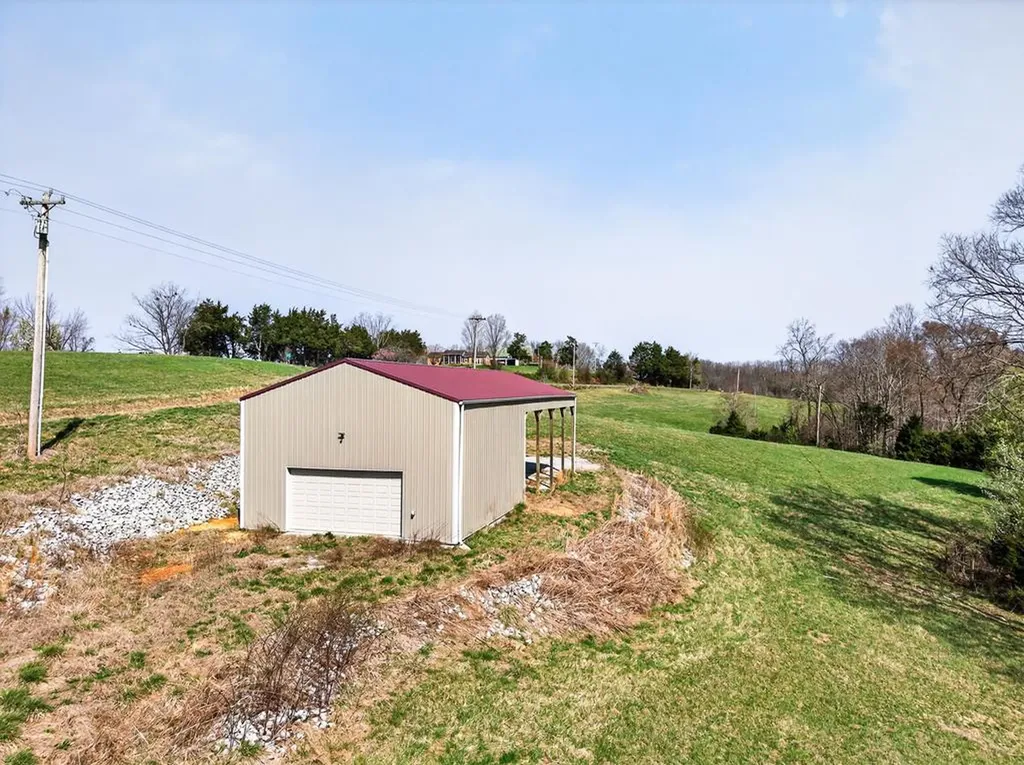 4040 Willow Grove Highway Allons TN 38541