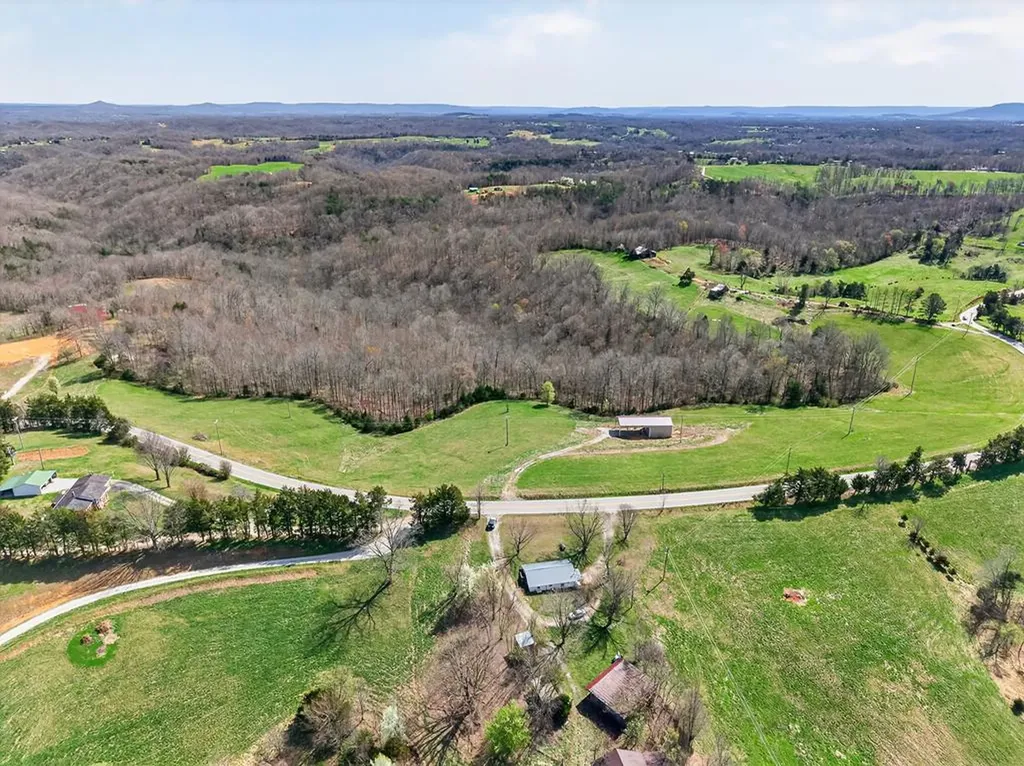 4040 Willow Grove Highway Allons TN 38541