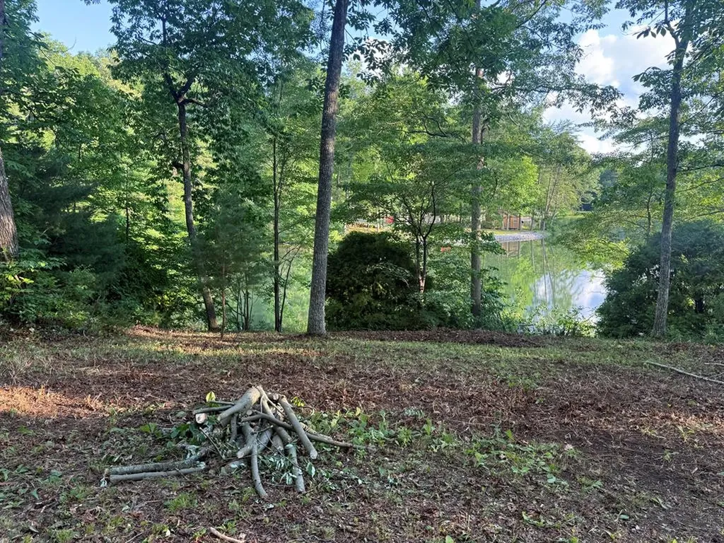 231 Crockett Lake Drive Crossville TN 38572